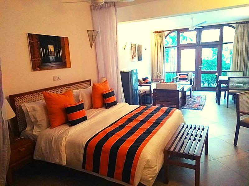 Mbili Kuwili Studio Suites Diani Beach Exterior photo